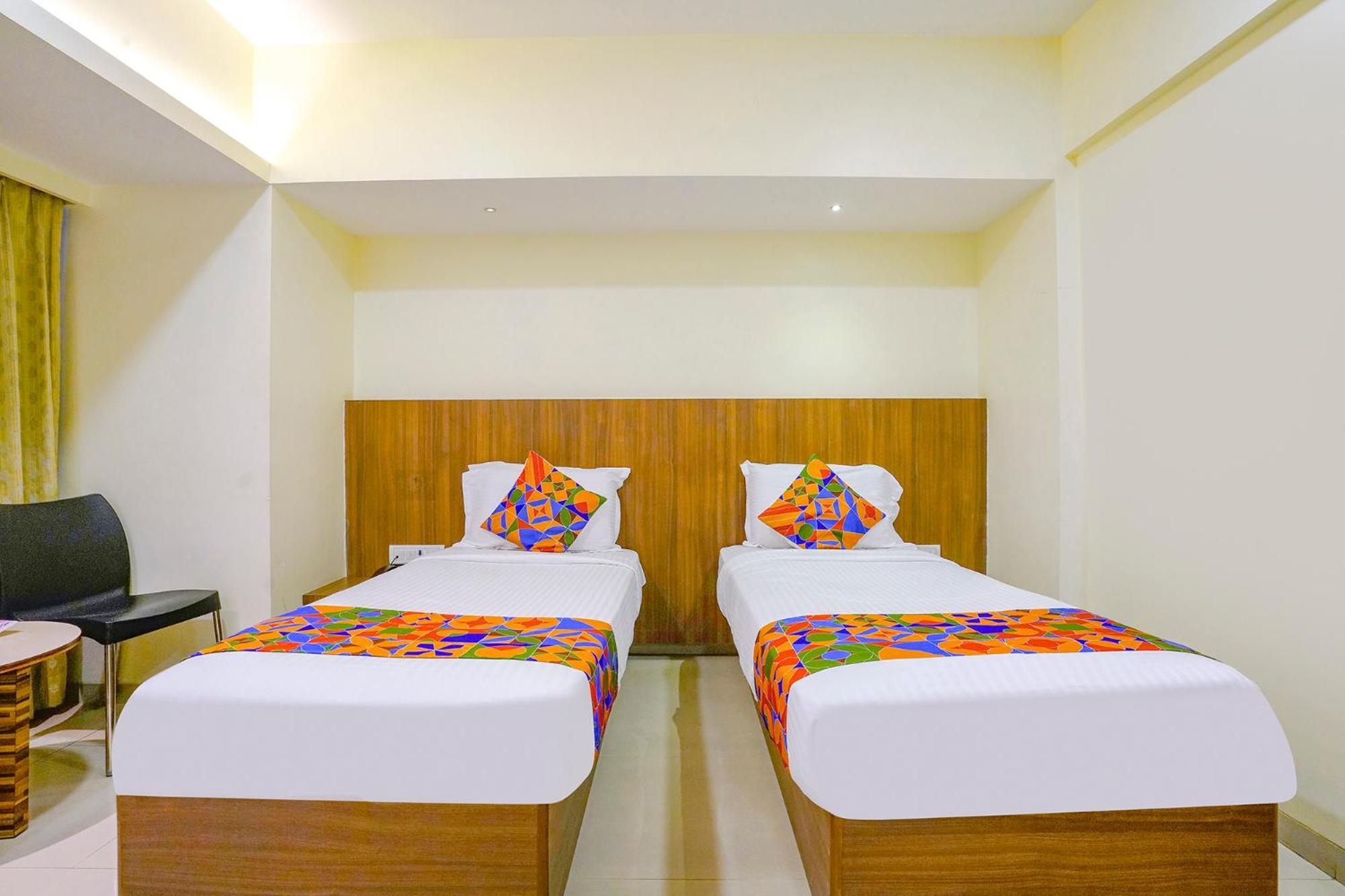 Hotel Fabexpress Kuber - Nr Apmc Vashi, Navi Mumbai Zewnętrze zdjęcie
