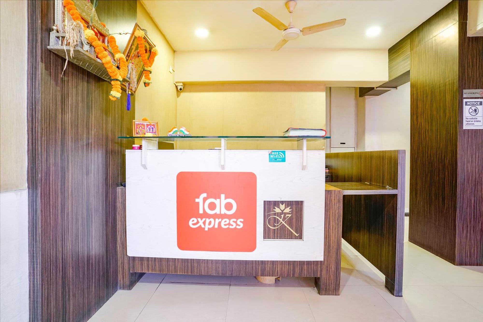 Hotel Fabexpress Kuber - Nr Apmc Vashi, Navi Mumbai Zewnętrze zdjęcie